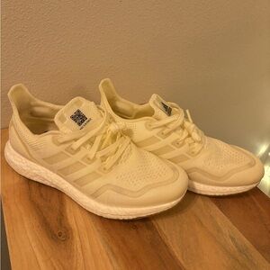 adidas Ultra Boost Made to be Remade Primeblue - Men’s 8.5 - excellent used